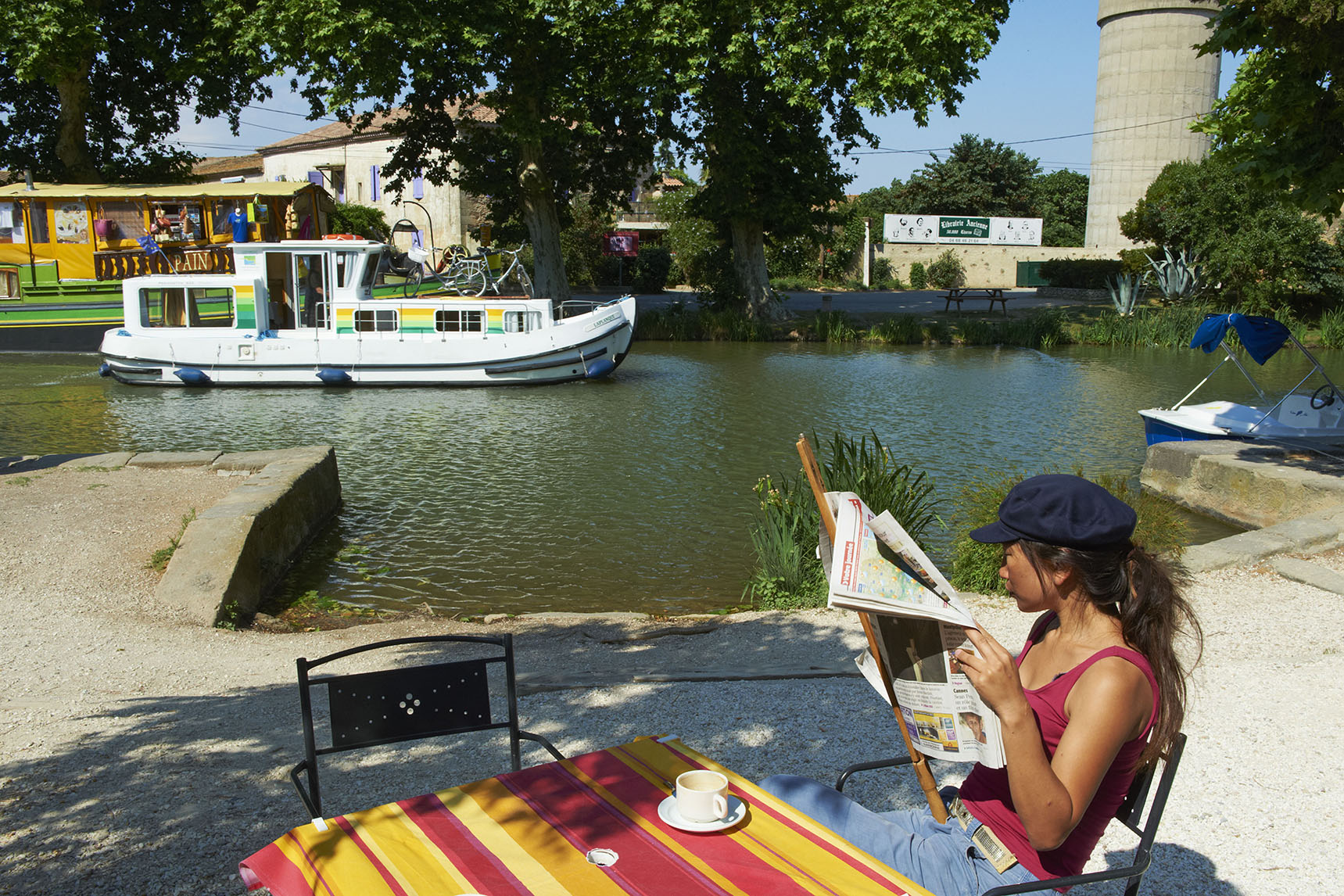 France, Languedoc-Roussillon, Aude (11), city of Le Somail, Canal du Midi, river harbour