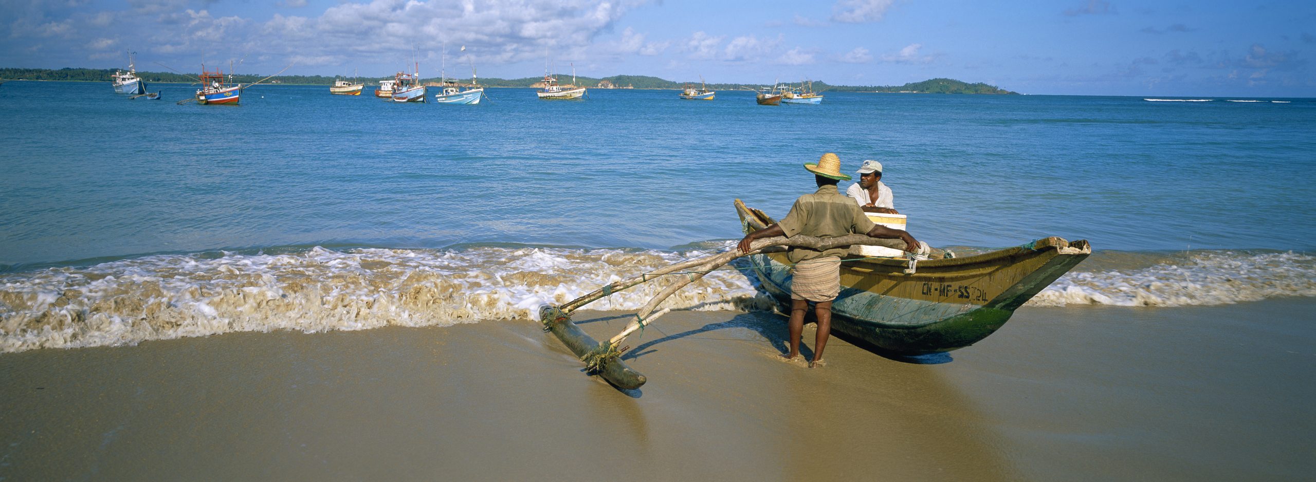 Weligama beach - Fisherman - South coast - Sri Lanka